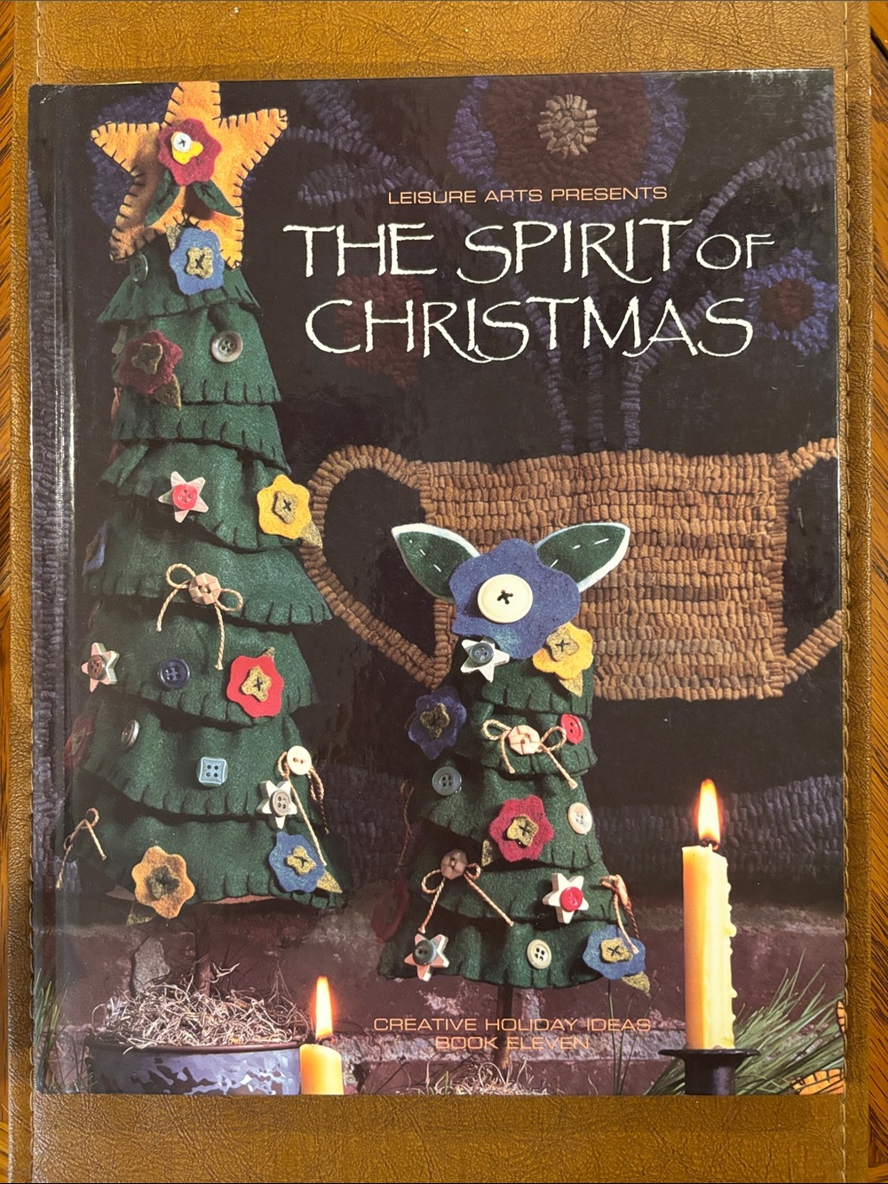 The Spirit of Christmas Holiday Craft Book - Green